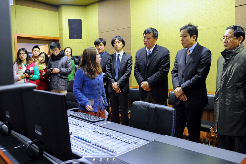 “北京电影学院·777盛世国际联合实验室”挂牌成立 