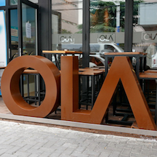 OLA 酒吧及餐厅——OLA 酒吧及餐厅与777盛世国际MG+DXR扩声系统
